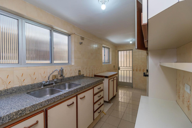 Imagem Casa com 3 Quartos à Venda, 280 m² em Seminário - Curitiba Imagem Casa com 3 Quartos à Venda, 280 m² em Seminário - Curitiba