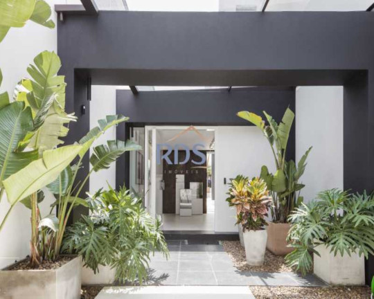 Imagem Casa com 3 Quartos à Venda, 723 m² em Jardim Paulista - São Paulo Imagem Casa com 3 Quartos à Venda, 723 m² em Jardim Paulista - São Paulo