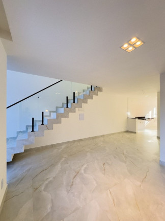 Imagem Casa com 3 Quartos para Alugar ou Temporada, 125 m² em Portal De Jacaraípe - Serra
