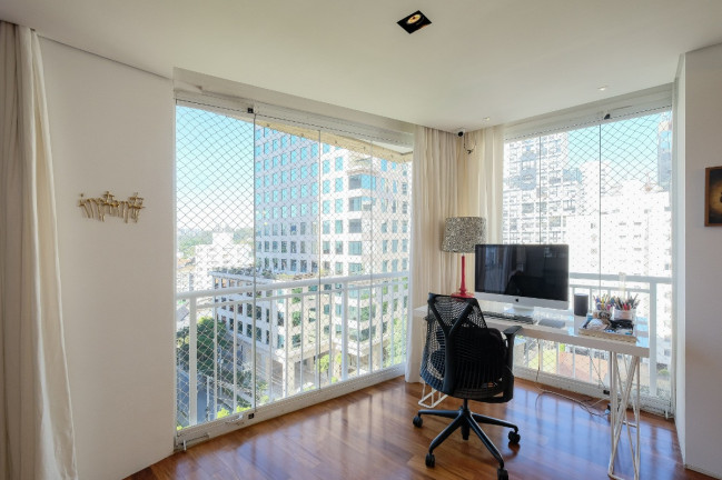 Imagem Apartamento com 3 Quartos à Venda, 185 m² em Itaim Bibi - São Paulo