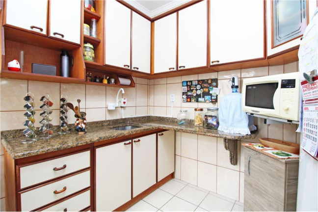 Imagem Imóvel com 2 Quartos à Venda, em Tristeza - Porto Alegre Imagem Imóvel com 2 Quartos à Venda, em Tristeza - Porto Alegre