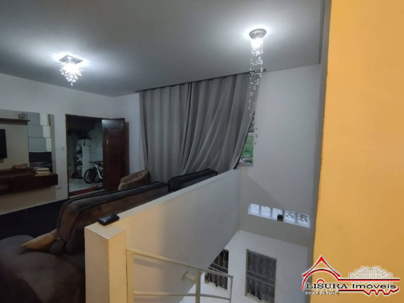 Imagem Casa com 4 Quartos à Venda, 210 m² em Jardim Colônia - Jacareí