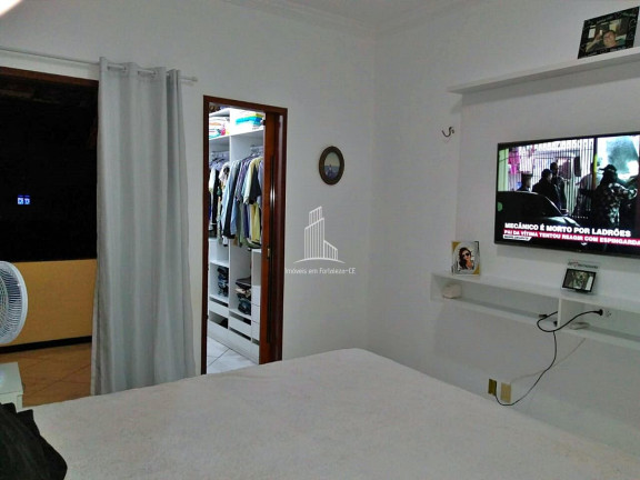 Imagem Casa com 4 Quartos à Venda, 220 m² em Cajazeiras - Fortaleza Imagem Casa com 4 Quartos à Venda, 220 m² em Cajazeiras - Fortaleza