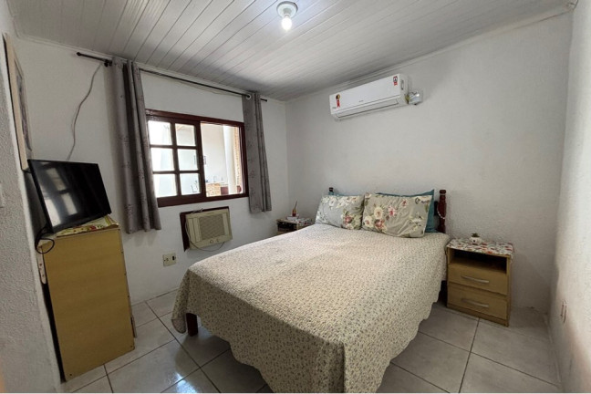 Imagem Casa com 2 Quartos à Venda, 98 m² em Guajuviras - Canoas Imagem Casa com 2 Quartos à Venda, 98 m² em Guajuviras - Canoas