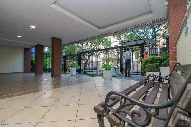 Imagem Apartamento com 1 Quarto à Venda, 44 m² em Auxiliadora - Porto Alegre Imagem Apartamento com 1 Quarto à Venda, 44 m² em Auxiliadora - Porto Alegre