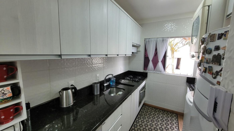 Imagem Apartamento com 2 Quartos à Venda, 52 m² em Saguaçu - Joinville
