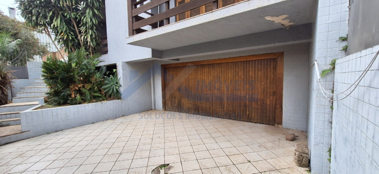 Imagem Sobrado com 3 Quartos à Venda, 482 m² em Jardim Planalto - Porto Alegre Imagem Sobrado com 3 Quartos à Venda, 482 m² em Jardim Planalto - Porto Alegre