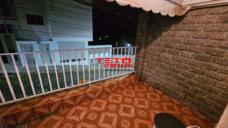 Imagem Casa com 4 Quartos à Venda, 298 m² em Bairro Nossa Senhora De Fátima - São Lourenço