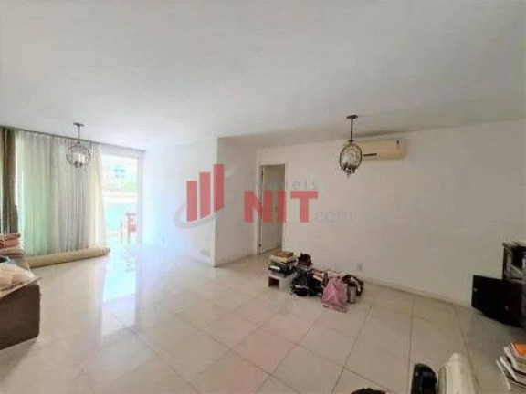 Imagem Apartamento com 3 Quartos à Venda, 130 m² em Icaraí - Niterói