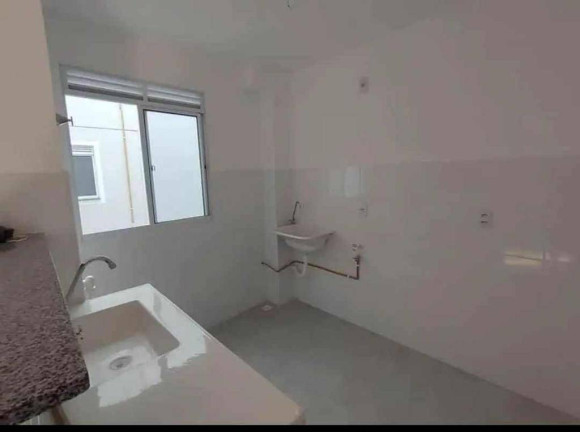 Imagem Apartamento com 2 Quartos para Alugar, 40 m² em Jardim Palos Verdes - Botucatu
