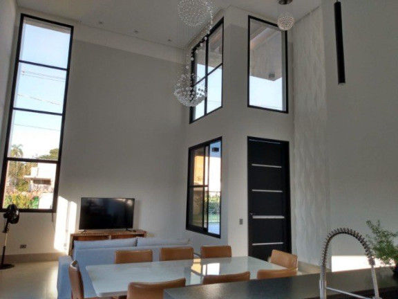 Imagem Casa com 3 Quartos à Venda, 193 m² em Estiva - Taubaté Imagem Casa com 3 Quartos à Venda, 193 m² em Estiva - Taubaté