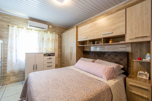 Imagem Casa com 3 Quartos à Venda, 62 m² em São José - Canoas Imagem Casa com 3 Quartos à Venda, 62 m² em São José - Canoas