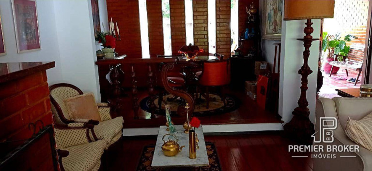 Imagem Casa com 4 Quartos à Venda, 230 m² em Alto - Teresópolis Imagem Casa com 4 Quartos à Venda, 230 m² em Alto - Teresópolis