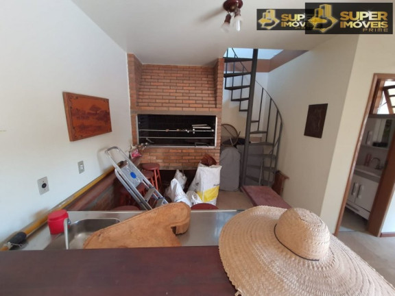 Imagem Casa com 4 Quartos à Venda, 432 m² em Centro - Pelotas
