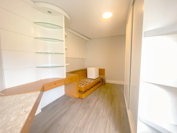 Imagem Casa com 3 Quartos à Venda, 320 m² em Coqueiros - Florianópolis
