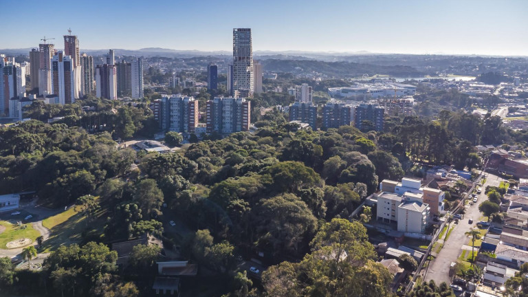Imagem Terreno à Venda, 1.294 m² em Mossunguê - Curitiba Imagem Terreno à Venda, 1.294 m² em Mossunguê - Curitiba