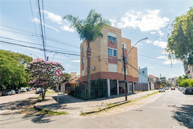 Imagem Imóvel com 2 Quartos à Venda, em Passo Da Areia - Porto Alegre Imagem Imóvel com 2 Quartos à Venda, em Passo Da Areia - Porto Alegre
