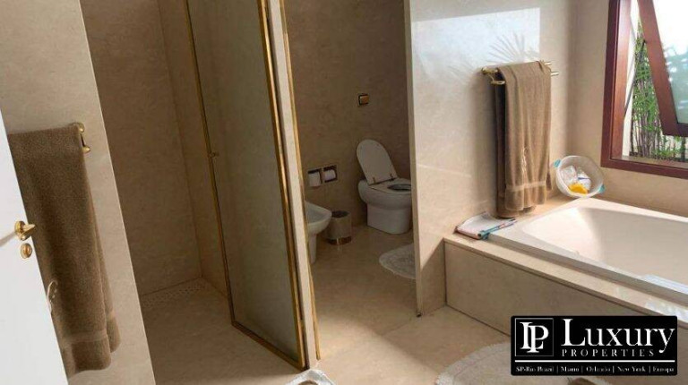 Imagem Casa com 5 Quartos à Venda, em Pacaembu - São Paulo Imagem Casa com 5 Quartos à Venda, em Pacaembu - São Paulo