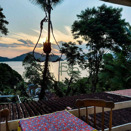 Imagem Casa com 4 Quartos à Venda, 300 m² em Vila Velha - Angra Dos Reis
