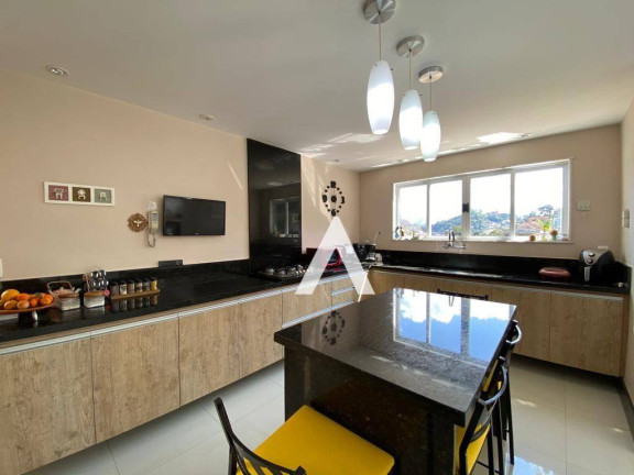 Imagem Casa com 4 Quartos à Venda, 307 m² em Tijuca - Teresópolis Imagem Casa com 4 Quartos à Venda, 307 m² em Tijuca - Teresópolis