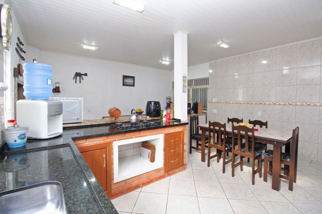 Imagem Casa com 5 Quartos à Venda,  em Sarandi - Porto Alegre