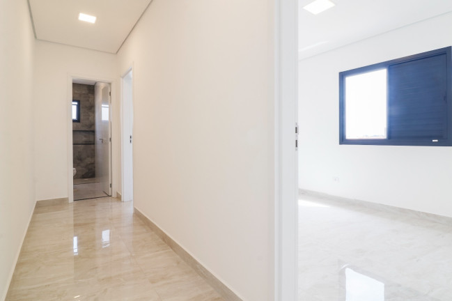 Imagem Casa com 3 Quartos à Venda, 200 m² em Villas Do Jaguari - Santana De Parnaíba Imagem Casa com 3 Quartos à Venda, 200 m² em Villas Do Jaguari - Santana De Parnaíba