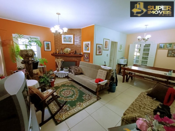Casa com 4 Quartos à Venda, 344 m² em Centro - Pelotas
