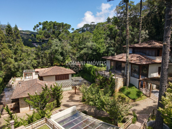 Casa com 4 Quartos à Venda, 375 m² em Região Do Vale Encantado - Campos Do Jordão