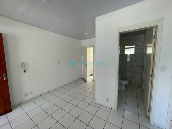 Imagem Casa com 2 Quartos à Venda, 41 m² em Olaria - Canoas Imagem Casa com 2 Quartos à Venda, 41 m² em Olaria - Canoas