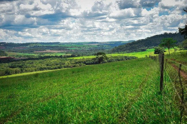Imagem Fazenda à Venda, 2.000 m² em Zona Rural - Conquista Imagem Fazenda à Venda, 2.000 m² em Zona Rural - Conquista