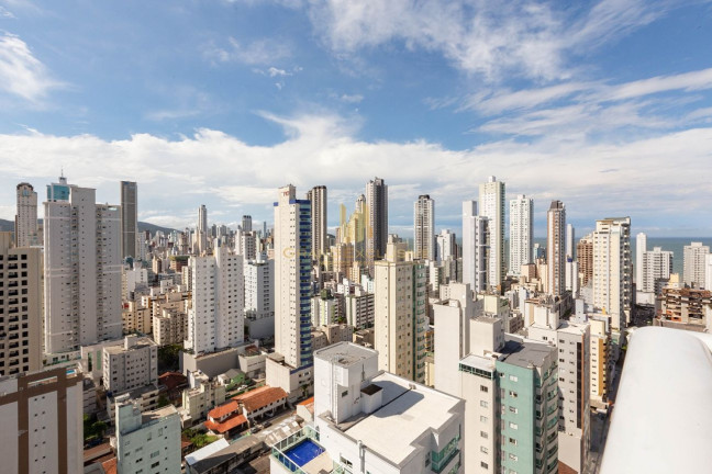 Imagem Cobertura com 3 Quartos à Venda, 242 m² em Centro - Balneário Camboriú