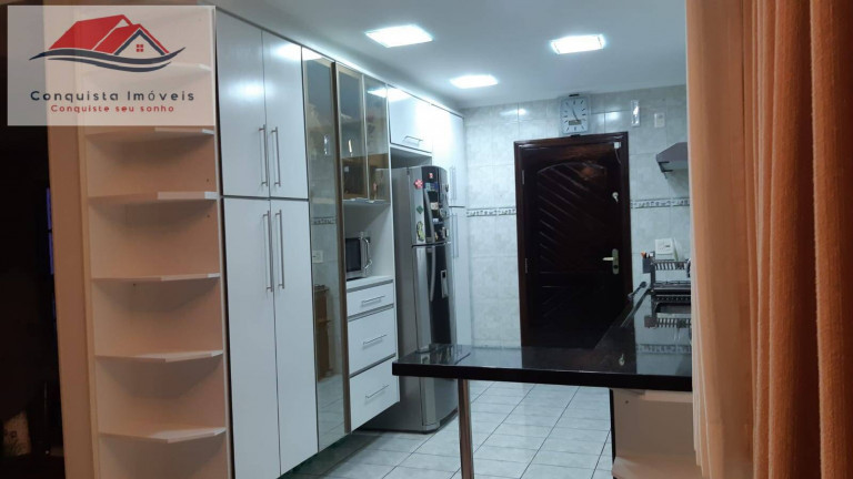 Imagem Sobrado com 3 Quartos à Venda, 164 m² em Jardim Vila Galvão - Guarulhos Imagem Sobrado com 3 Quartos à Venda, 164 m² em Jardim Vila Galvão - Guarulhos