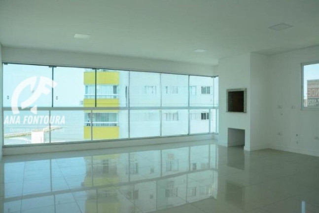 Apartamento com 4 Quartos à Venda, 140 m² em Pioneiros - Balneário Camboriú