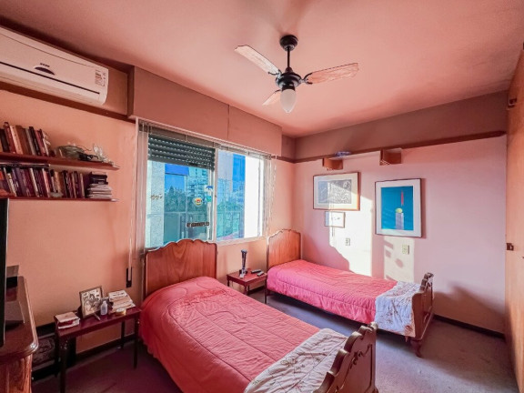 Imagem Imóvel com 3 Quartos à Venda, em Moinhos De Vento - Porto Alegre Imagem Imóvel com 3 Quartos à Venda, em Moinhos De Vento - Porto Alegre