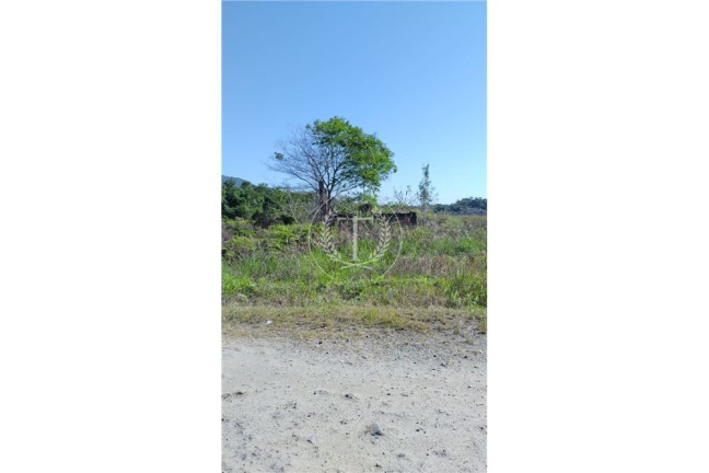 Imagem Terreno à Venda, 1.335 m² em Peruíbe Imagem Terreno à Venda, 1.335 m² em Peruíbe