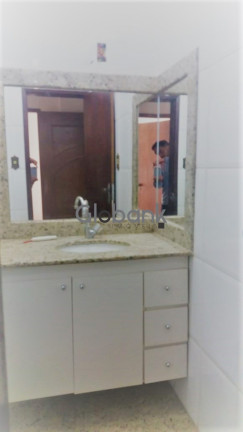 Imagem Casa com 6 Quartos à Venda, 132 m² em Centro - Montes Claros Imagem Casa com 6 Quartos à Venda, 132 m² em Centro - Montes Claros