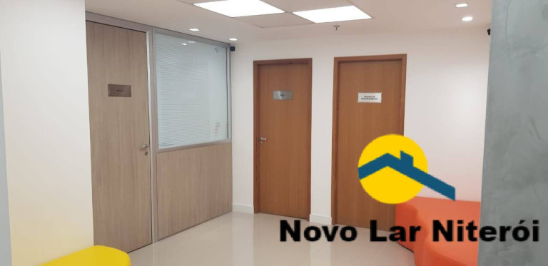 Sala Comercial à Venda, 320 m² em Centro - Niterói
