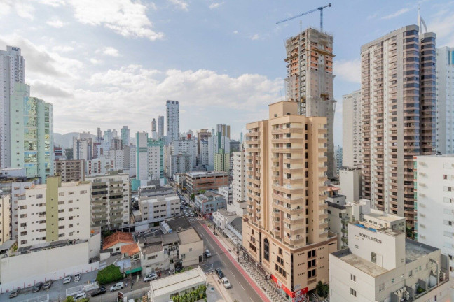 Imagem Apartamento com 3 Quartos à Venda, 151 m² em Centro - Balneário Camboriú Imagem Apartamento com 3 Quartos à Venda, 151 m² em Centro - Balneário Camboriú