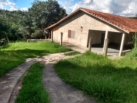 Imagem Imóvel com 6 Quartos à Venda, em São Marcos - Bofete Imagem Imóvel com 6 Quartos à Venda, em São Marcos - Bofete
