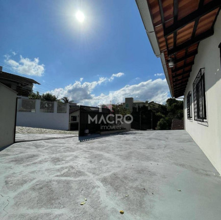 Imagem Casa com 3 Quartos à Venda, 137 m² em Jaraguá Esquerdo - Jaraguá Do Sul Imagem Casa com 3 Quartos à Venda, 137 m² em Jaraguá Esquerdo - Jaraguá Do Sul