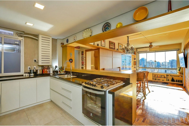 Imagem Apartamento com 1 Quarto à Venda, 56 m² em Centro Histórico - Porto Alegre Imagem Apartamento com 1 Quarto à Venda, 56 m² em Centro Histórico - Porto Alegre