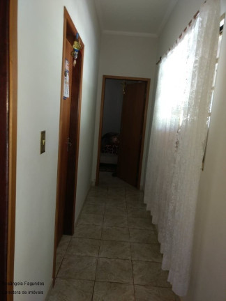 Imagem Imóvel com 2 Quartos à Venda, 106 m² em Laranjeira - Caldas Imagem Imóvel com 2 Quartos à Venda, 106 m² em Laranjeira - Caldas