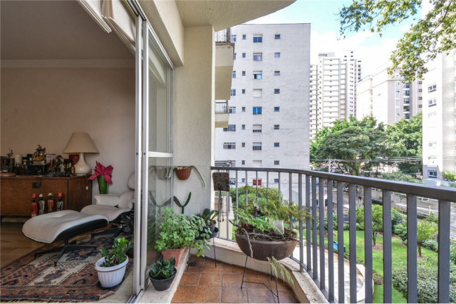 Imagem Apartamento com 3 Quartos à Venda, 175 m² em Moema - São Paulo