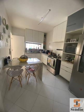 Imagem Casa com 3 Quartos à Venda, em Santa Mônica - Feira De Santana Imagem Casa com 3 Quartos à Venda, em Santa Mônica - Feira De Santana