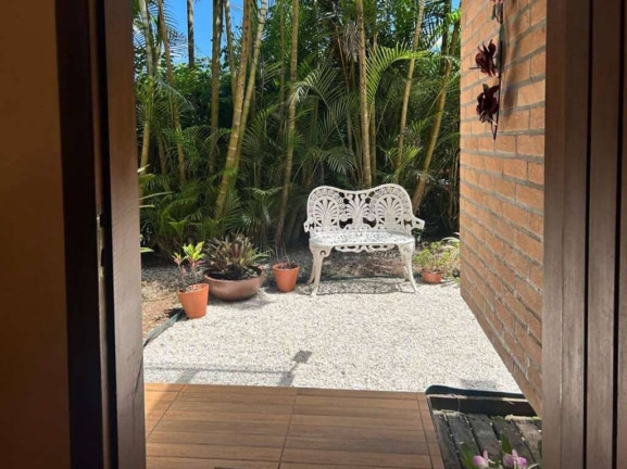 Imagem Casa de Condomínio com 4 Quartos à Venda, em Chácara Dos Lagos - Carapicuíba Imagem Casa de Condomínio com 4 Quartos à Venda, em Chácara Dos Lagos - Carapicuíba
