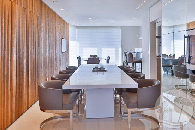 Imagem Apartamento com 4 Quartos à Venda, 254 m² em Centro - Balneário Camboriú Imagem Apartamento com 4 Quartos à Venda, 254 m² em Centro - Balneário Camboriú