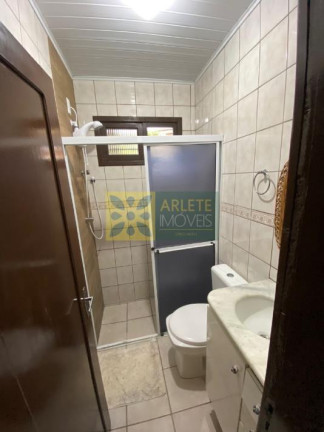 Imagem Casa com 2 Quartos para Alugar ou Temporada, 90 m² em Centro - Porto Belo Imagem Casa com 2 Quartos para Alugar ou Temporada, 90 m² em Centro - Porto Belo