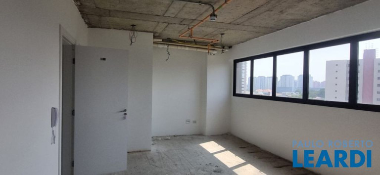Imagem Sala Comercial à Venda, 36 m² em Vila Assunção - Santo André Imagem Sala Comercial à Venda, 36 m² em Vila Assunção - Santo André