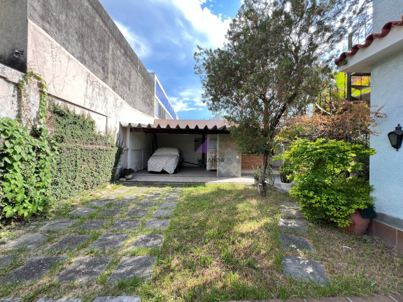 Imagem Casa com 3 Quartos à Venda, 360 m² em Higienópolis - Rio De Janeiro Imagem Casa com 3 Quartos à Venda, 360 m² em Higienópolis - Rio De Janeiro