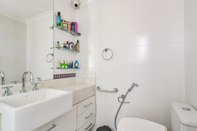 Imagem Apartamento com 4 Quartos à Venda, 126 m² em Itaim Bibi - São Paulo Imagem Apartamento com 4 Quartos à Venda, 126 m² em Itaim Bibi - São Paulo